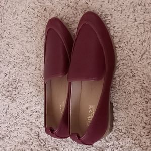 Catherine Malandrino burgundy loafers, never worn, size 6